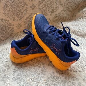 4.5 Boys Under Armour Shoes